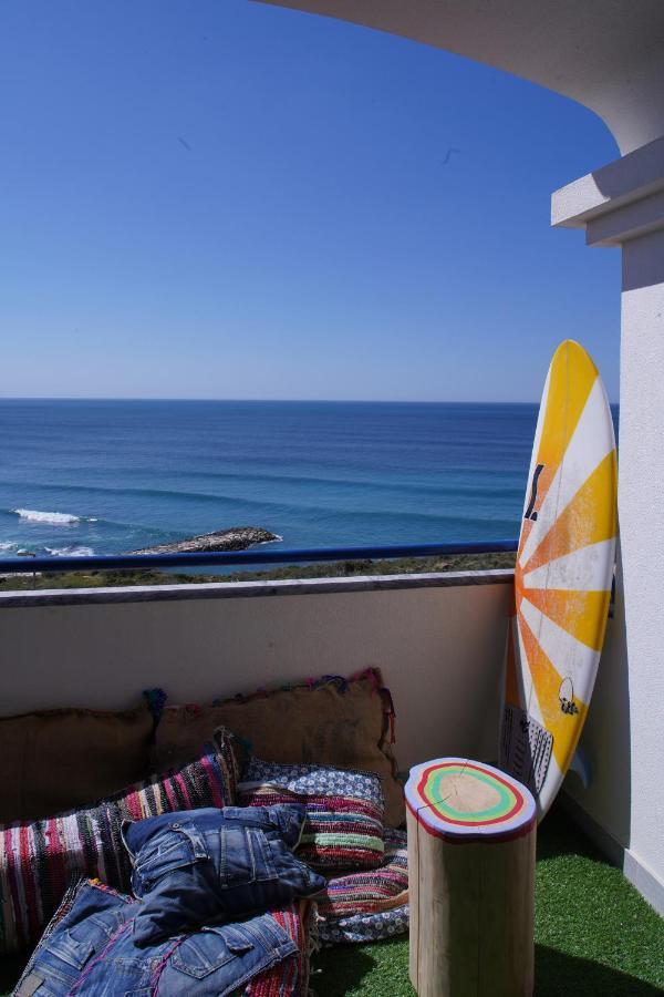 Chill In Ericeira Surf House Hostel Εξωτερικό φωτογραφία